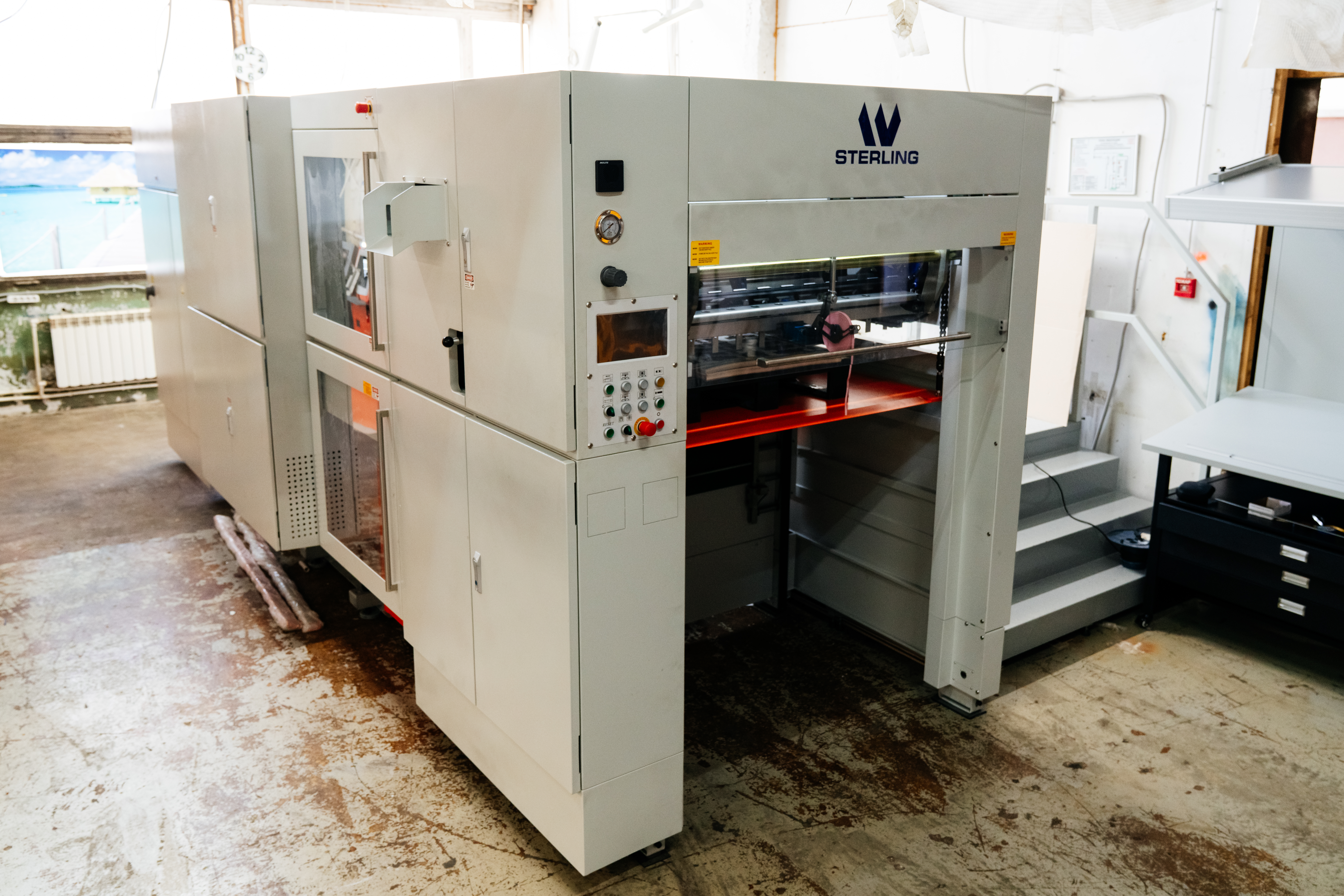 Изображение оборудования: Sterling S-Cut 106C - Автоматический пресс для высечки