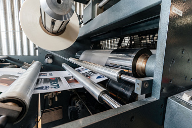 Фото 6 оборудования 'Автоматический ламинатор Autobond Mini 76 TH'