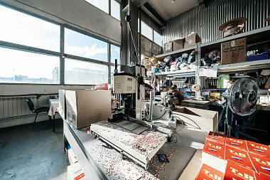 Фото 1 оборудования 'Бумагосверлильная машина SPC Filepecker III 100 LS'