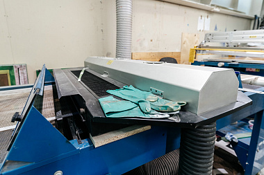 Фото 2 оборудования 'Туннельные ультрафиолетовые сушки для графической трафаретной печати Vitran I'