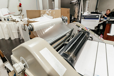 Фото 1 оборудования 'Рулонный ламинатор GMP EXCELAM-355Q'