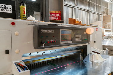 Фото 1 оборудования 'Бумагорезательная машина Nagai-116'