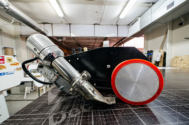 Фото 4 оборудования 'Аппарат для сварки ПВХ баннера Lc300a PVC'