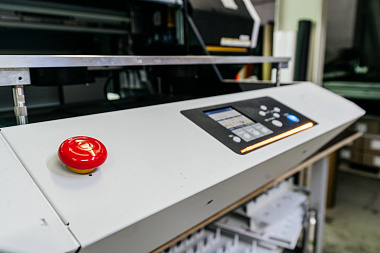 Фото 8 оборудования 'УФ принтер Mimaki UJF-6042MKII'