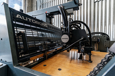 Фото 1 оборудования 'Автоматический ламинатор Autobond Mini 76 TH'