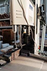 Фото 4 оборудования 'Бумагосверлильная машина SPC Filepecker III 100 LS'