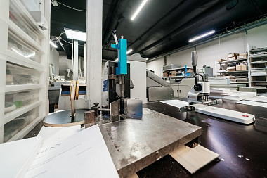 Фото 1 оборудования 'Устройство срезания (скругления) углов Viking'