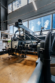 Фото 3 оборудования 'Автоматический ламинатор Autobond Mini 76 TH'