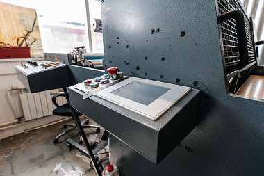 Фото 2 оборудования 'Автоматический ламинатор Autobond Mini 76 TH'