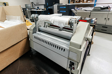 Фото 3 оборудования 'Рулонный ламинатор GMP EXCELAM-355Q'