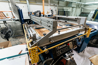 Фото 2 оборудования 'Полуавтомат Saturn (США)'