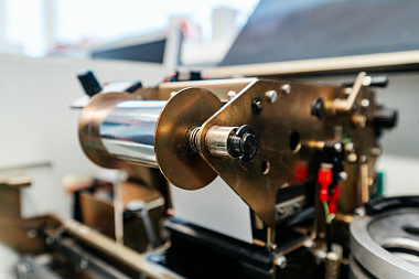 Фото 4 оборудования 'Эмбоссер Maxima 861T CIM'